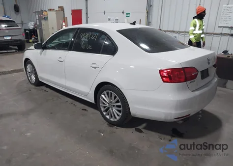 2014 Volkswagen Jetta 1.8T Sel z USA, uszkodzony, nr VIN 3VWL17AJ9EM383495